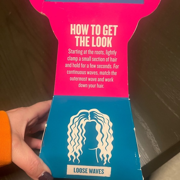 BedHead Wave Affair Tourmaline Waver in Blue - Picture 5 of 5